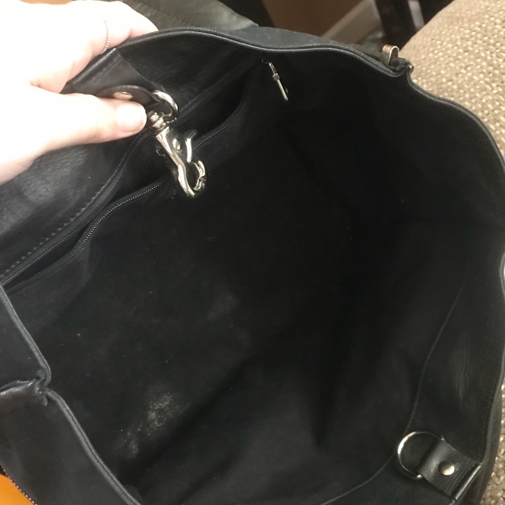 Auth. Chloe Signature Black Tote / Shoulder Bag - Picture 6 of 8